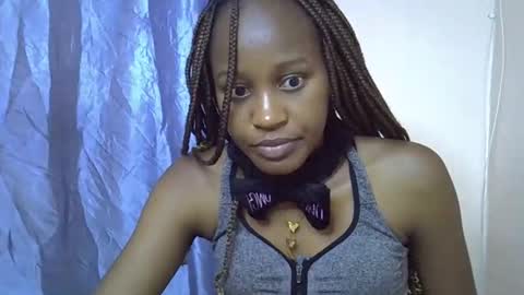 Snapshot of slim_alicia chatting on December 5, 2025, 2:31 am Alicia online show from December 5, 2025, 2:31 am