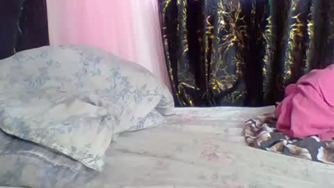 Snapshot of slim_ebony2006 chatting on July 11, 2026, 7:22 am Anna online show from July 11, 2026, 7:22 am