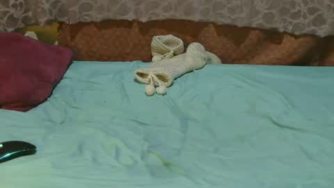 slim_girl01 online show from January 15, 2025, 9:35 am