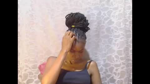 slim_girl01 online show from January 24, 2025, 8:43 pm