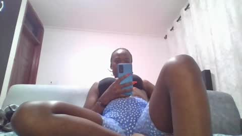 Snapshot of slim_l2 chatting on December 2, 2024, 7:27 pm slim_l2 online show from December 2, 2024, 7:27 pm