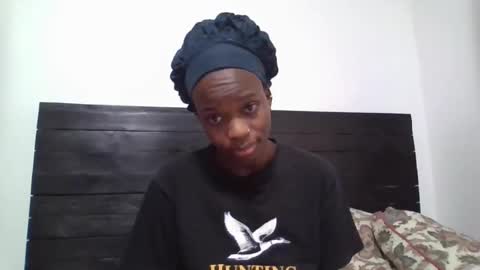 Snapshot of slim_l2 chatting on October 11, 2025, 11:25 pm slim_l2 online show from October 11, 2025, 11:25 pm