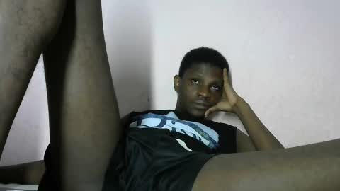 Snapshot of slim_long01 chatting on December 26, 2024, 8:18 am slim long01 online show from December 26, 2024, 8:18 am