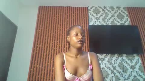 Snapshot of slim_perry chatting on March 1, 2026, 12:29 pm perry online show from March 1, 2026, 12:29 pm