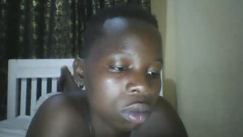 Snapshot of slim_petite_ebony chatting on December 25, 2024, 9:33 pm slim_petite_ebony online show from December 25, 2024, 9:33 pm