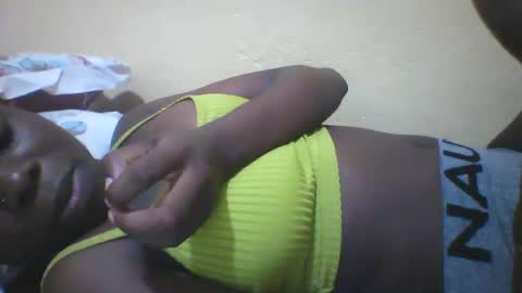 Snapshot of slim_petite_ebony chatting on January 30, 2025, 2:49 am slim_petite_ebony online show from January 30, 2025, 2:49 am