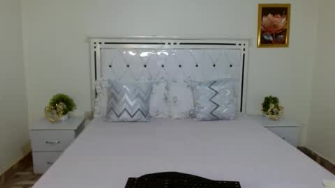 Snapshot of slimebonie chatting on October 21, 2025, 6:19 pm purity online show from October 21, 2025, 6:19 pm