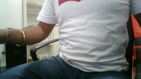 Snapshot of slimjimorange9 chatting on September 20, 2025, 7:48 pm slimjimorange9 online show from September 20, 2025, 7:48 pm