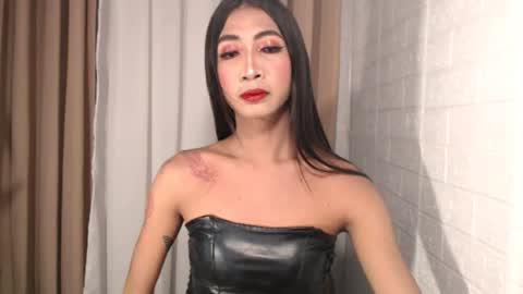 slimprettyjoira online show from June 30, 2026, 3:02 pm