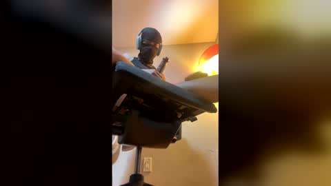 Snapshot of slimsjim86 chatting on December 3, 2025, 8:56 am slimsjim86 online show from December 3, 2025, 8:56 am