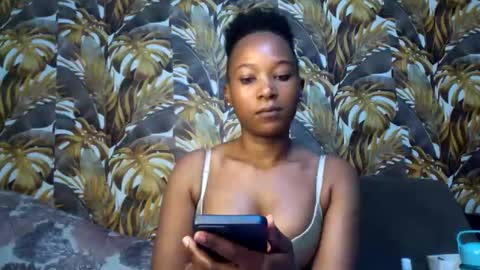 slimy_baiby online show from October 5, 2025, 6:23 am