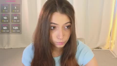 Snapshot of slow_flower chatting on October 21, 2025, 12:17 pm Emilia online show from October 21, 2025, 12:17 pm