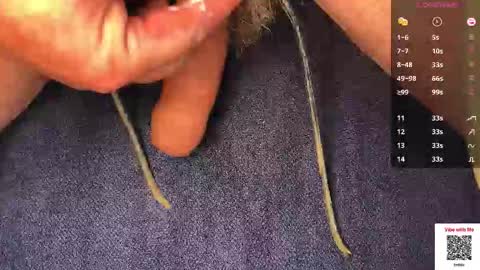 Snapshot of slowi___ chatting on October 1, 2025, 8:42 am Slowi online show from October 1, 2025, 8:42 am