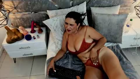 slut_milf_ online show from July 15, 2026, 6:46 pm
