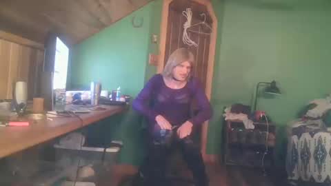 slutjennifertransxx online show from October 10, 2025, 3:16 am