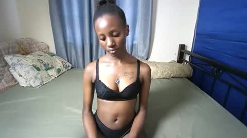 slutty_baddie online show from November 28, 2025, 10:51 am