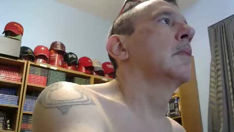 sluttyslave81 online show from January 7, 2026, 5:54 am