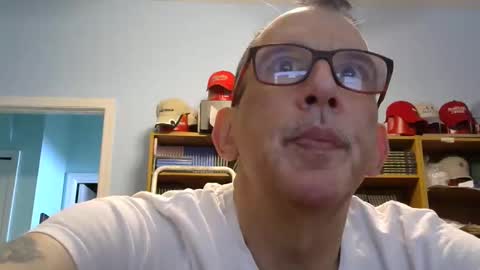 sluttyslave81 online show from February 8, 2026, 3:37 pm