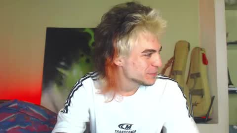 Snapshot of sly_gus chatting on September 9, 2025, 11:21 am Gus online show from September 9, 2025, 11:21 am