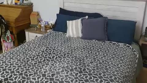 Snapshot of slytherinmylf23 chatting on January 26, 2025, 3:48 am Rachel Lawrence online show from January 26, 2025, 3:48 am