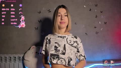 Melani online show from January 13, 2025, 8:37 pm