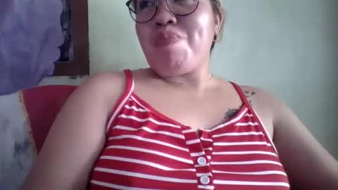 Snapshot of small_boobs59 chatting on September 25, 2025, 3:32 am Lovewella online show from September 25, 2025, 3:32 am