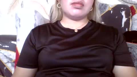 Lovewella online show from October 5, 2025, 8:01 am