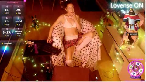 smallestgirlinchat online show from October 2, 2025, 6:59 pm