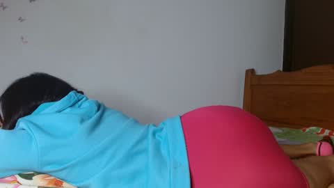 smallflorecita online show from January 27, 2025, 9:02 am