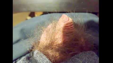 Small Hairy Uncut online show from January 14, 2026, 8:42 am