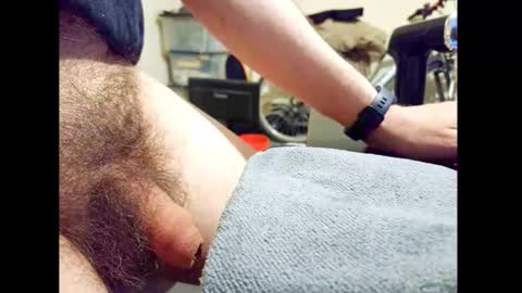 Snapshot of smallhairyuncut chatting on April 27, 2026, 8:18 pm Small Hairy Uncut online show from April 27, 2026, 8:18 pm