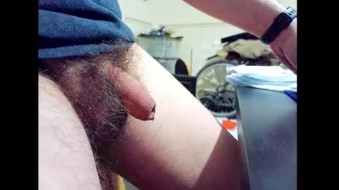 Snapshot of smallhairyuncut chatting on May 1, 2026, 11:20 pm Small Hairy Uncut online show from May 1, 2026, 11:20 pm