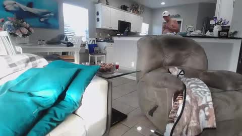 Snapshot of smallpenisbigtongue chatting on January 14, 2025, 1:49 pm Daddy online show from January 14, 2025, 1:49 pm