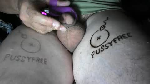 pussyfree4eva online show from June 2, 2026, 12:01 am