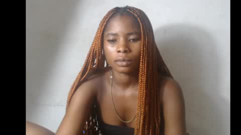smallsluty online show from May 25, 2026, 7:42 pm