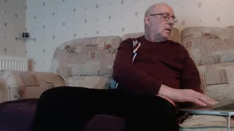 Snapshot of smallsteve562 chatting on March 1, 2026, 8:00 pm Steve online show from March 1, 2026, 8:00 pm