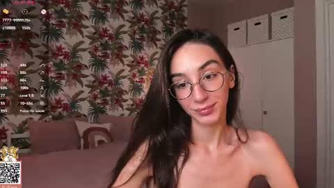 Elizabeth online show from July 27, 2026, 1:12 am