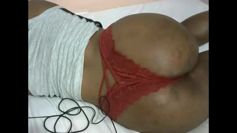Snapshot of smart_lilly chatting on February 24, 2025, 7:09 pm smart_lilly online show from February 24, 2025, 7:09 pm