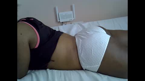 Snapshot of smart_lilly chatting on April 4, 2026, 1:52 pm smart_lilly online show from April 4, 2026, 1:52 pm