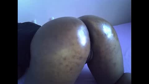 Snapshot of smart_lilly chatting on April 11, 2026, 5:34 am smart_lilly online show from April 11, 2026, 5:34 am