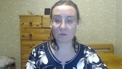 smart_rose online show from January 13, 2025, 1:34 am