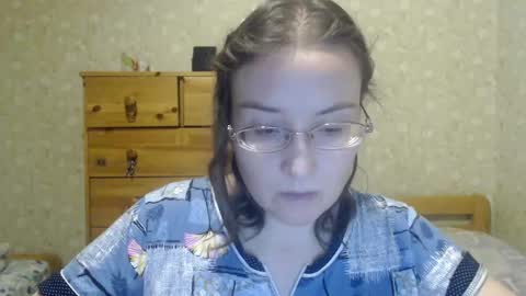 smart_rose online show from January 15, 2025, 11:40 pm