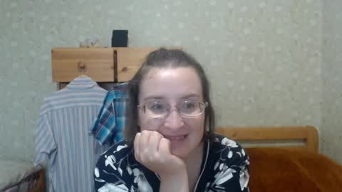 smart_rose online show from October 3, 2025, 1:19 pm