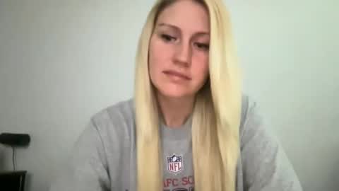 smexxii93 online show from October 27, 2025, 2:10 pm