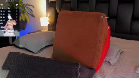 Jade Smiith online show from October 3, 2025, 1:57 am