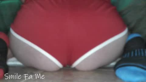 Snapshot of smilefame123 chatting on October 8, 2025, 6:38 pm Smile Fa Me online show from October 8, 2025, 6:38 pm