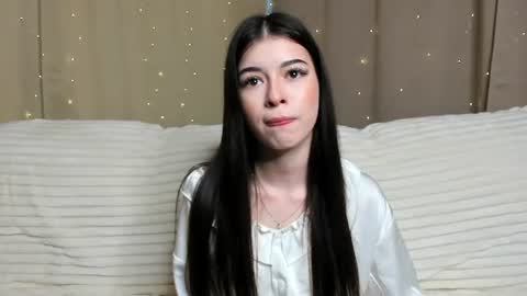 Snapshot of smilesviktoria chatting on July 7, 2026, 3:05 pm Victoria online show from July 7, 2026, 3:05 pm