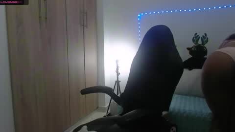 Snapshot of smilet_milf chatting on December 25, 2024, 1:30 pm Smileth online show from December 25, 2024, 1:30 pm