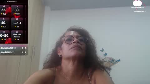 Snapshot of smilet_milf chatting on January 29, 2025, 3:47 pm Smileth online show from January 29, 2025, 3:47 pm