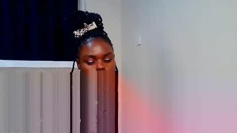 Snapshot of smiley_chocolate chatting on February 24, 2026, 7:01 pm Smiley chocolate online show from February 24, 2026, 7:01 pm